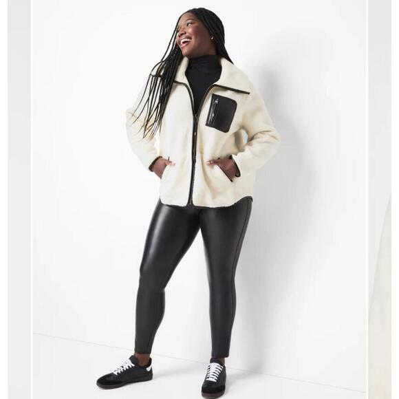 NWT Spanx Plush Full Zip Fleece Cream White W/ Faux Leather Black Accents Medium - Picture 3 of 5